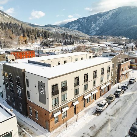 Basecamp Suites Revelstoke Exteriér fotografie