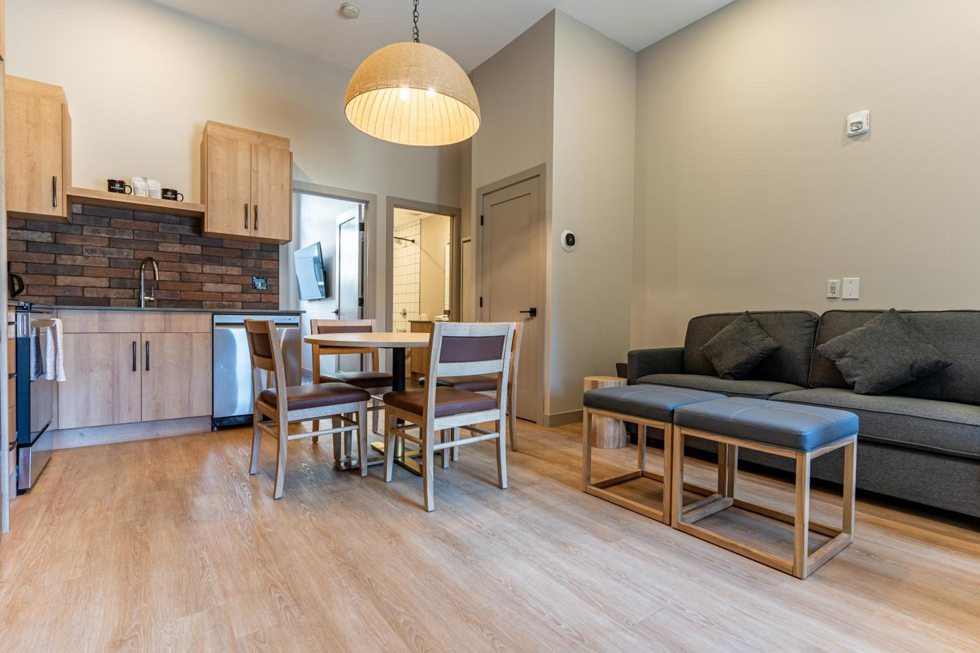 Basecamp Suites Revelstoke Pokoj fotografie