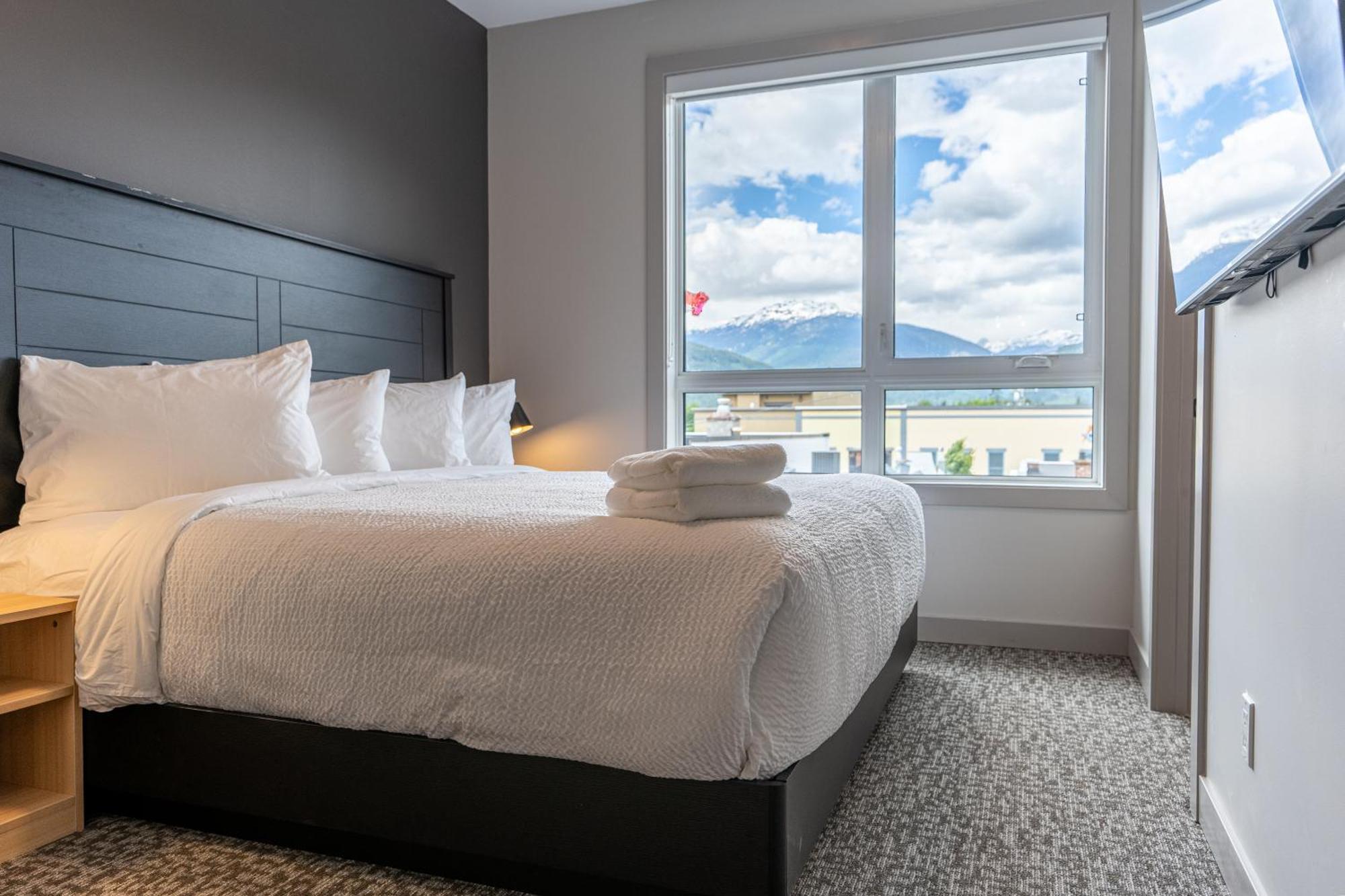 Basecamp Suites Revelstoke Exteriér fotografie